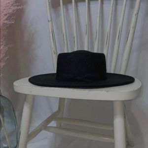 WIDE BRIM HAT